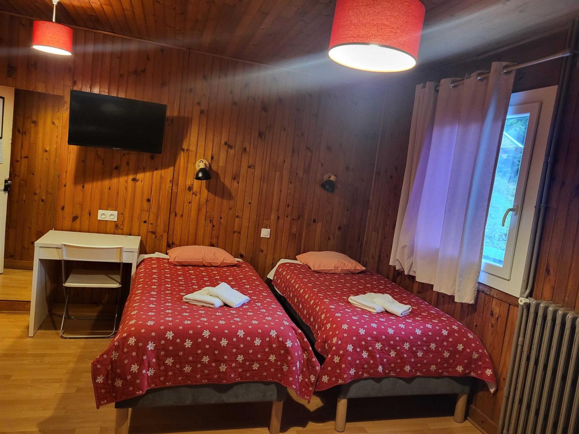 שמרוסה Auberge Restaurant Du Virage מראה חיצוני תמונה